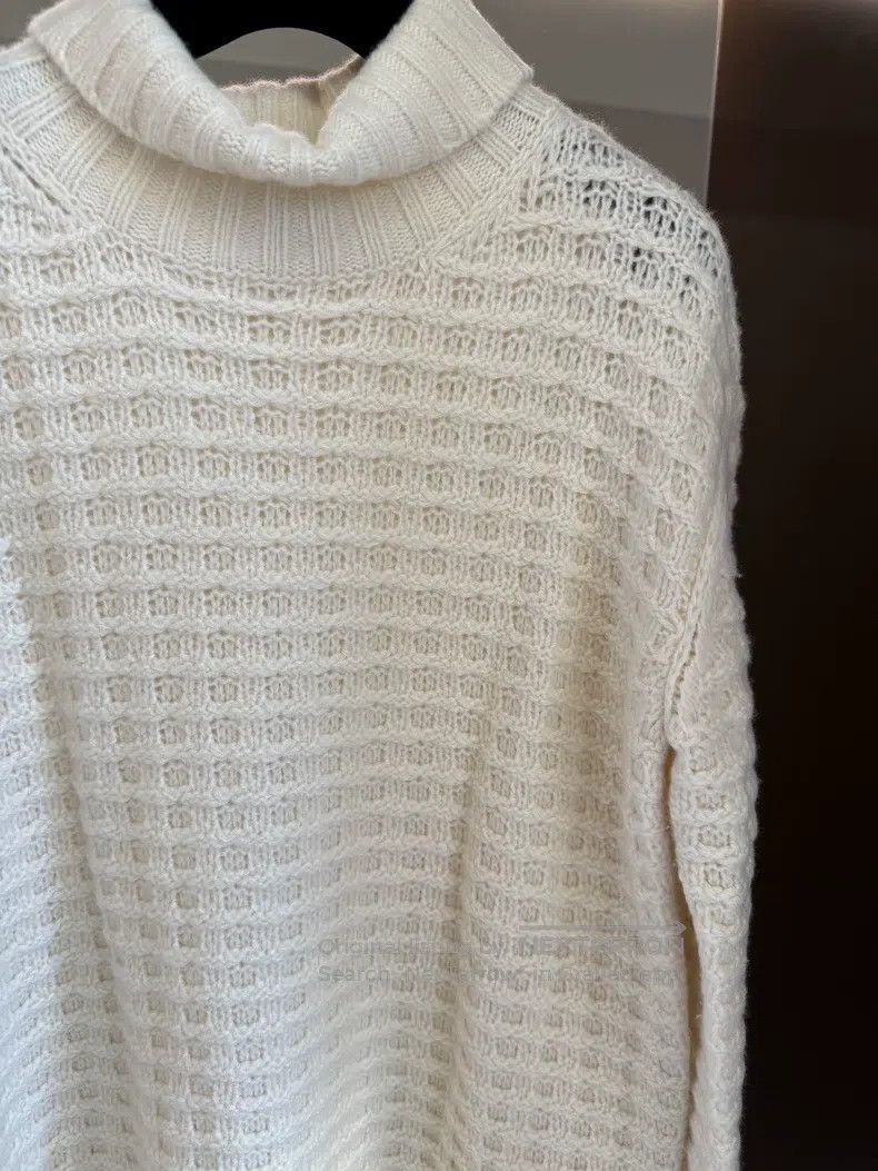 Loro Piana Loro Piana Ecru Color Waffle High-Neck Cashmere Sweater Size XS / US 0-2 / IT 36-38 - 2 Thumbnail