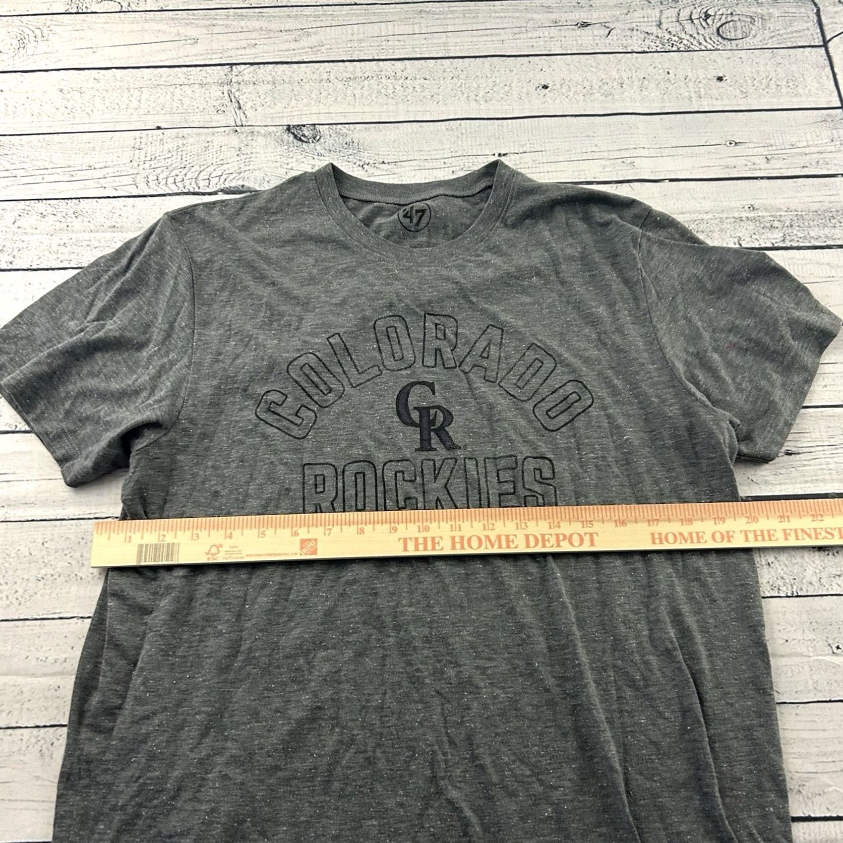 47 47 Colorado Rockies Baseball Short Sleeve T-Shirt Mens Large Gray Size US L / EU 52-54 / 3 - 4 Thumbnail