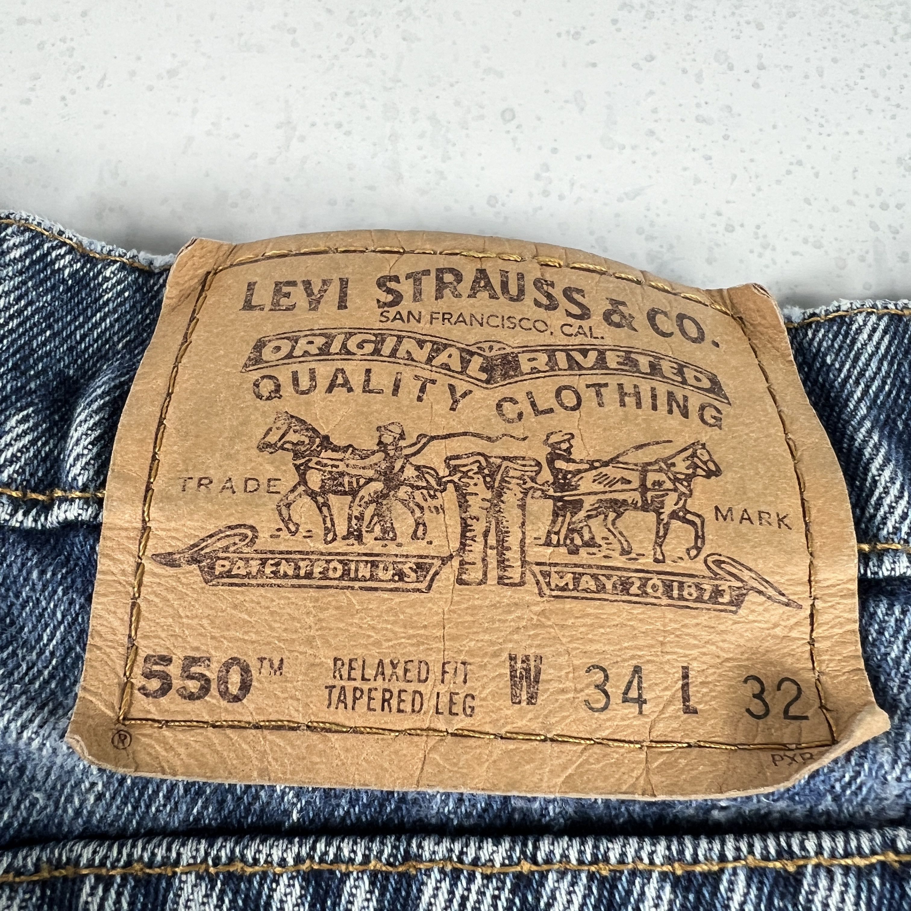 Levi's × Vintage VTG 90s Levi's Jeans 550 Relaxed Blue Faded Denim Orange Tab Size US 33 - 14 Thumbnail