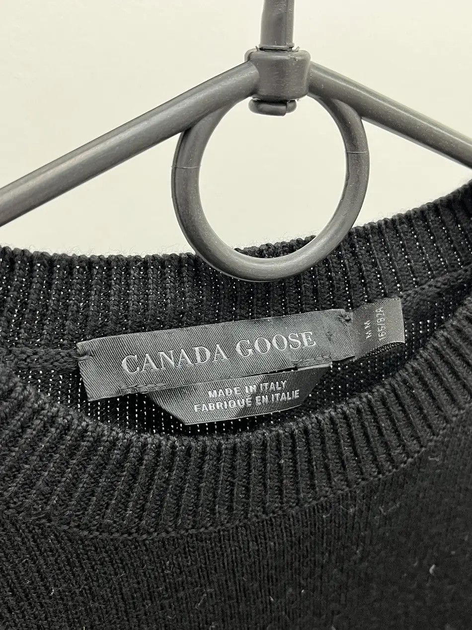 Canada Goose Canada Goose Logo Arm Merino Wool Sweater Size M / US 6-8 / IT 42-44 - 2 Thumbnail