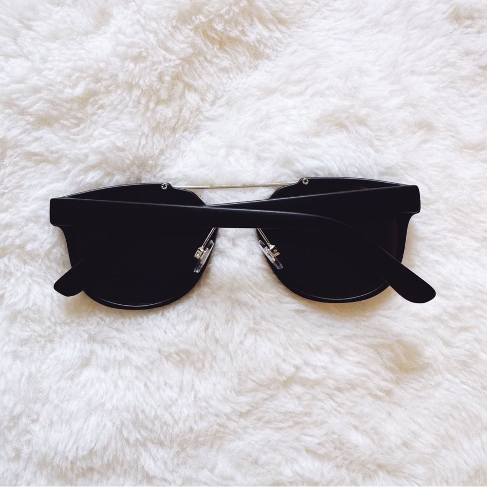 Other Alina Black Bold Round Sunglasses Size ONE SIZE - 9 Thumbnail