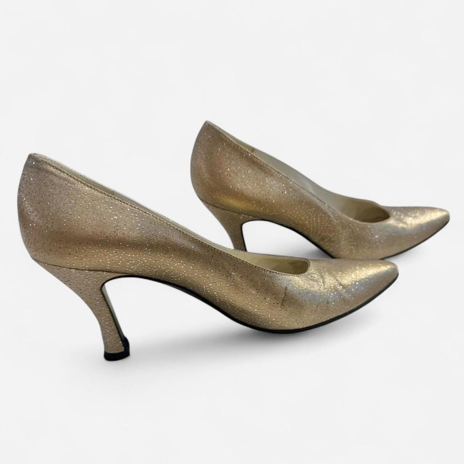 Stuart Weitzman Vintage Stuart Weitzman narrow width 8.5 heels gold glitter Size US 8.5 / IT 38.5 - 2 Thumbnail