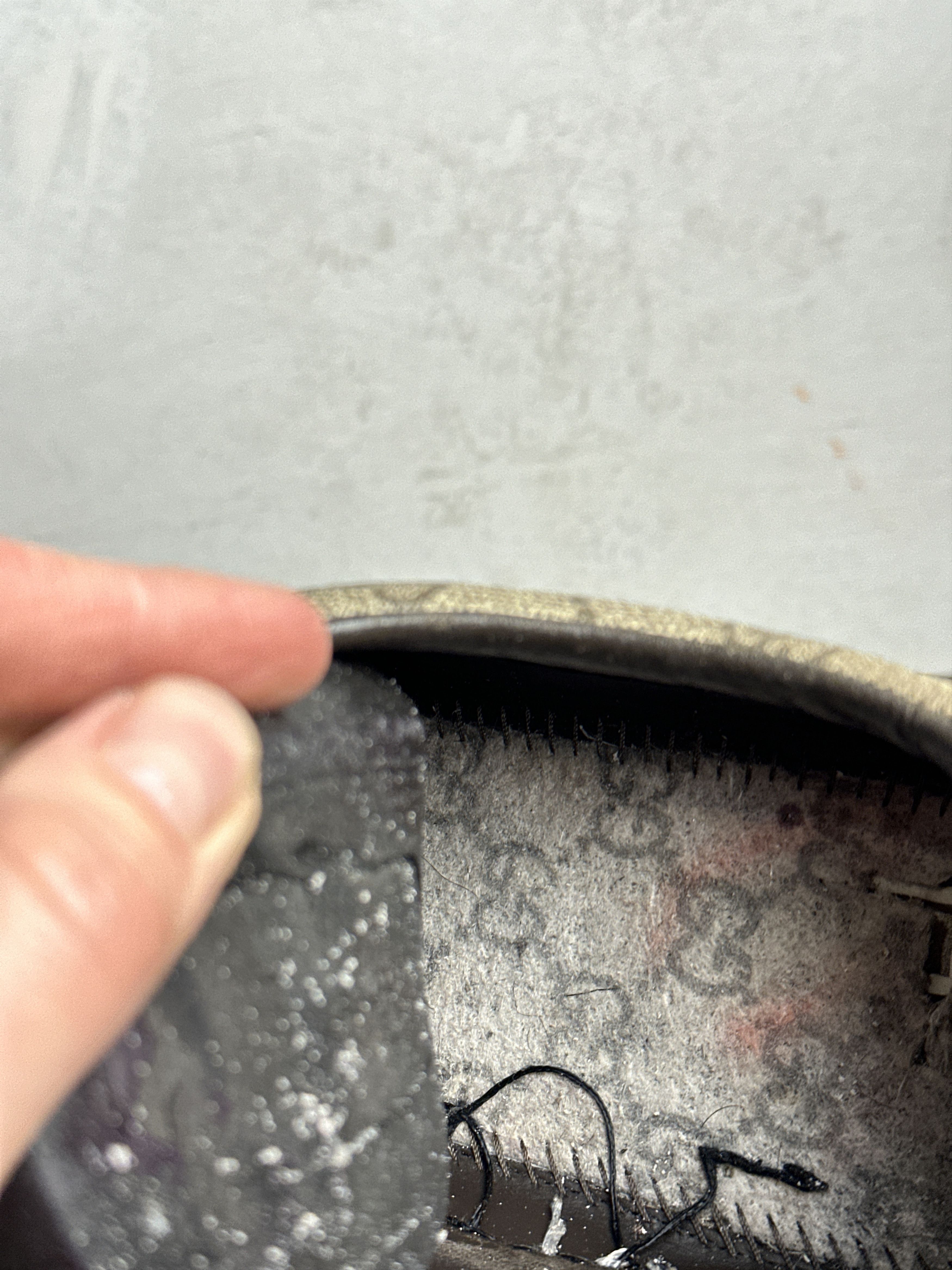 Gucci Gucci GG Logo Supreme Leather Sneakers Size US 11 / EU 44 - 13 Thumbnail