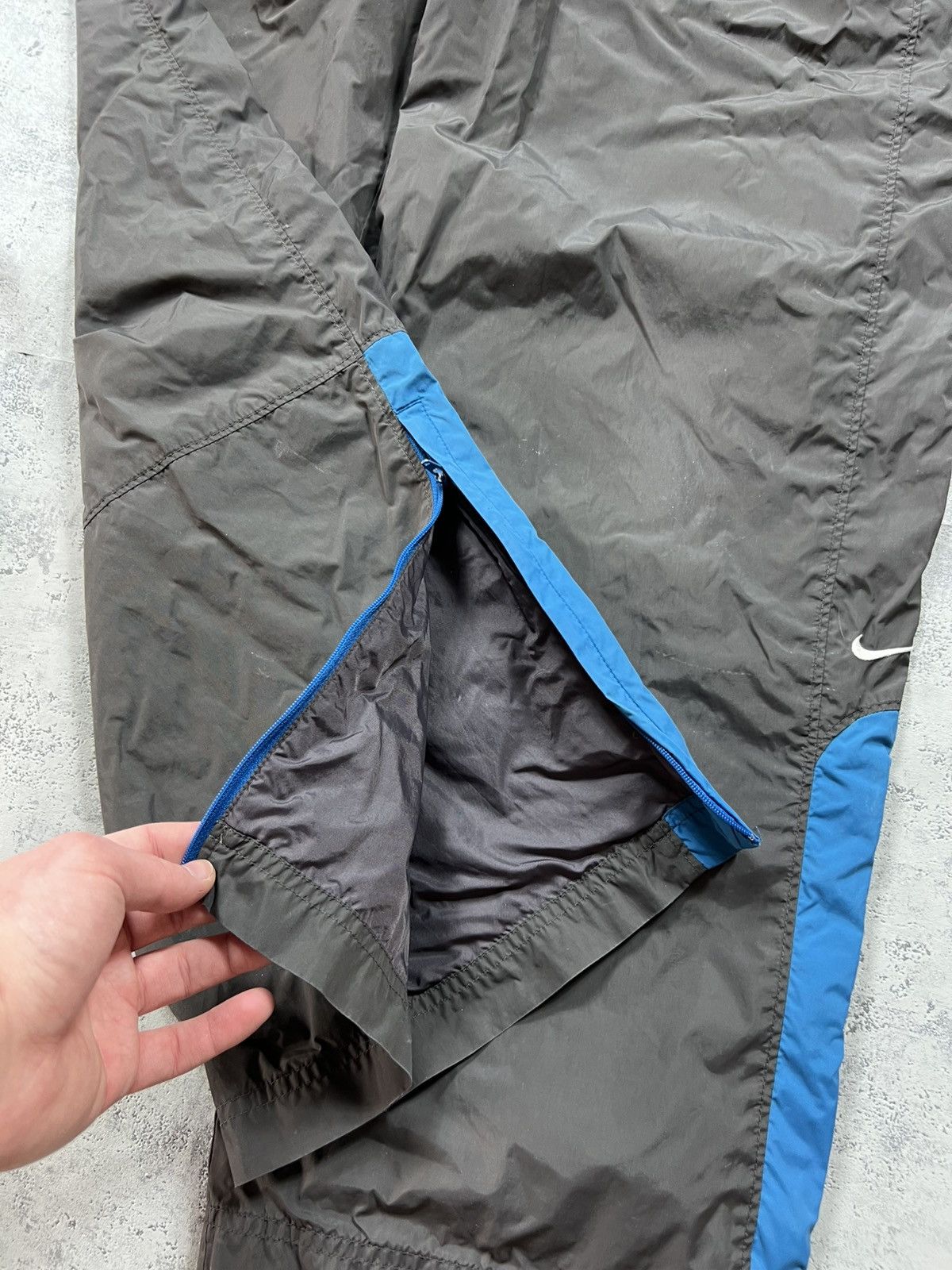 Nike 90s Nike Swoosh Vintage Y2K Gorpcore Parachute Sweatpants Size US 32 / EU 48 - 9 Thumbnail