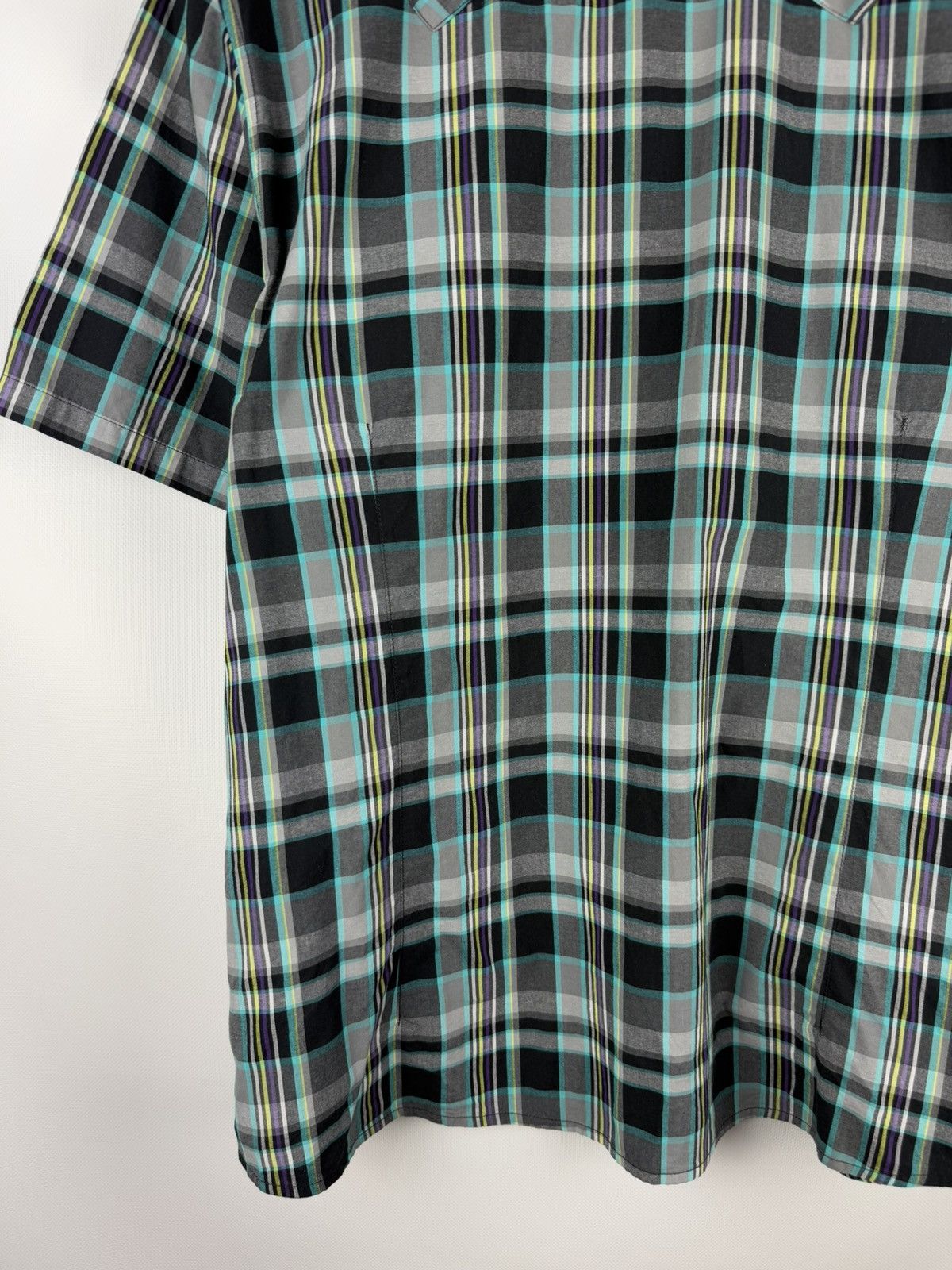 Oakley Oakley Short Sleeve Checked Western Outdoor Button Up Shirt Size US XL / EU 56 / 4 - 21 Thumbnail