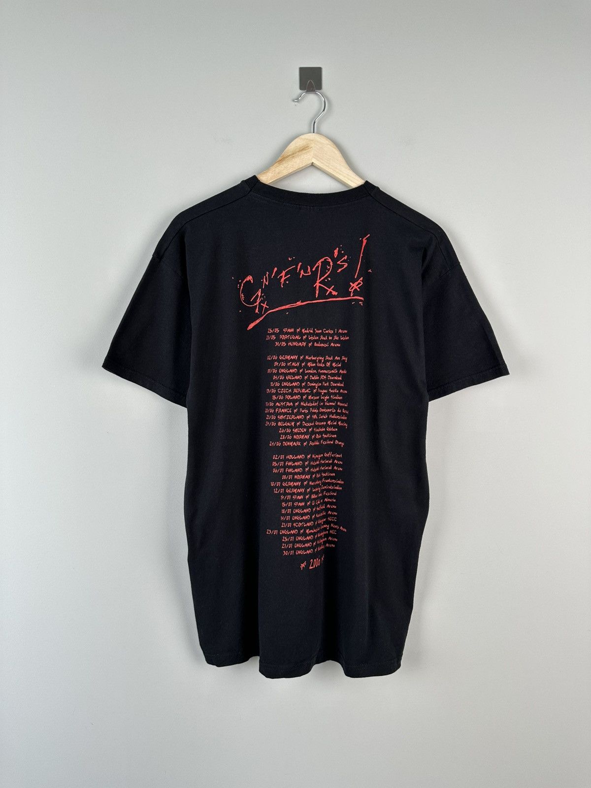 Band Tees × Guns N' Roses Vintage Y2k Guns N Roses Box Logo Tee Size US L / EU 52-54 / 3 - 4 Thumbnail