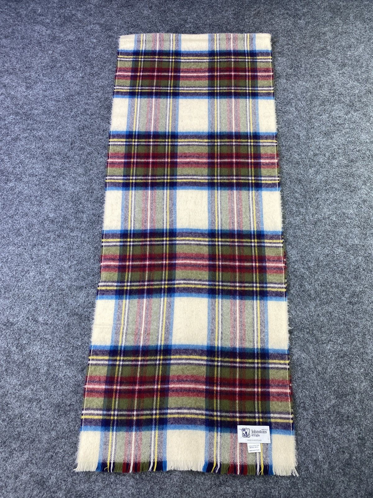 Johnstons Of Elgin Johnstons Of Elgin Scarf / Muffler / Neckwear -T684 Size ONE SIZE - 3 Thumbnail