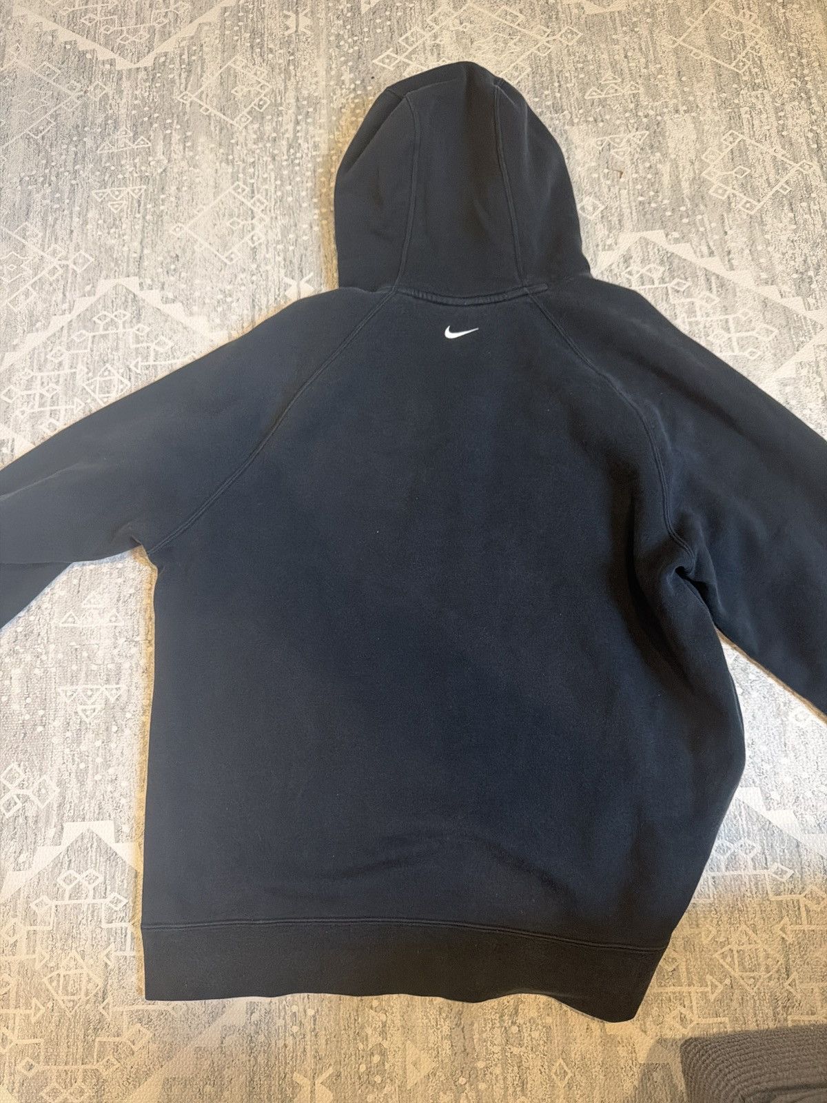Nike Nike International black hoodie Size US XL / EU 56 / 4 - 2 Thumbnail