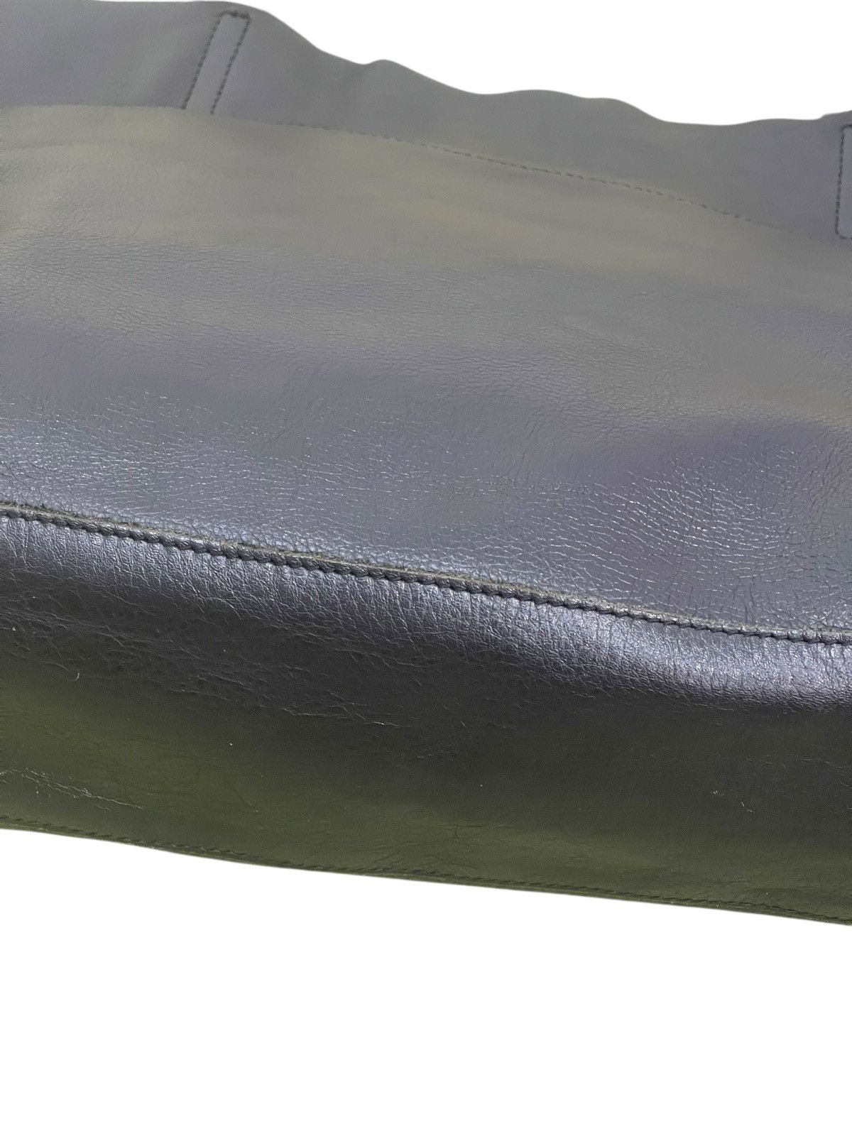 Japanese Brand Full Leather Guardant Tote Shoulder Bag 2🟩2 Size ONE SIZE - 15 Thumbnail