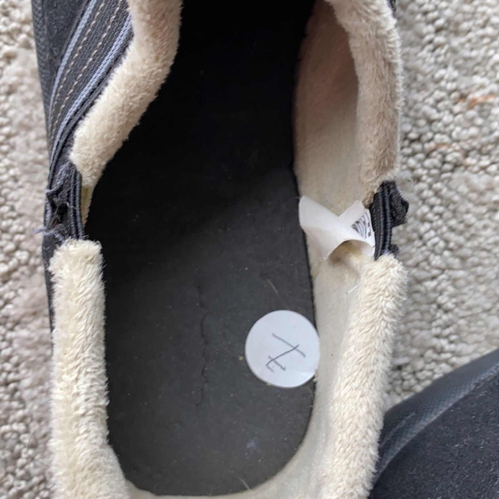 Other Jambu Black Velvet sherpa Lined All Terra Traction SlipOn Size US 7 / IT 37 - 9 Thumbnail