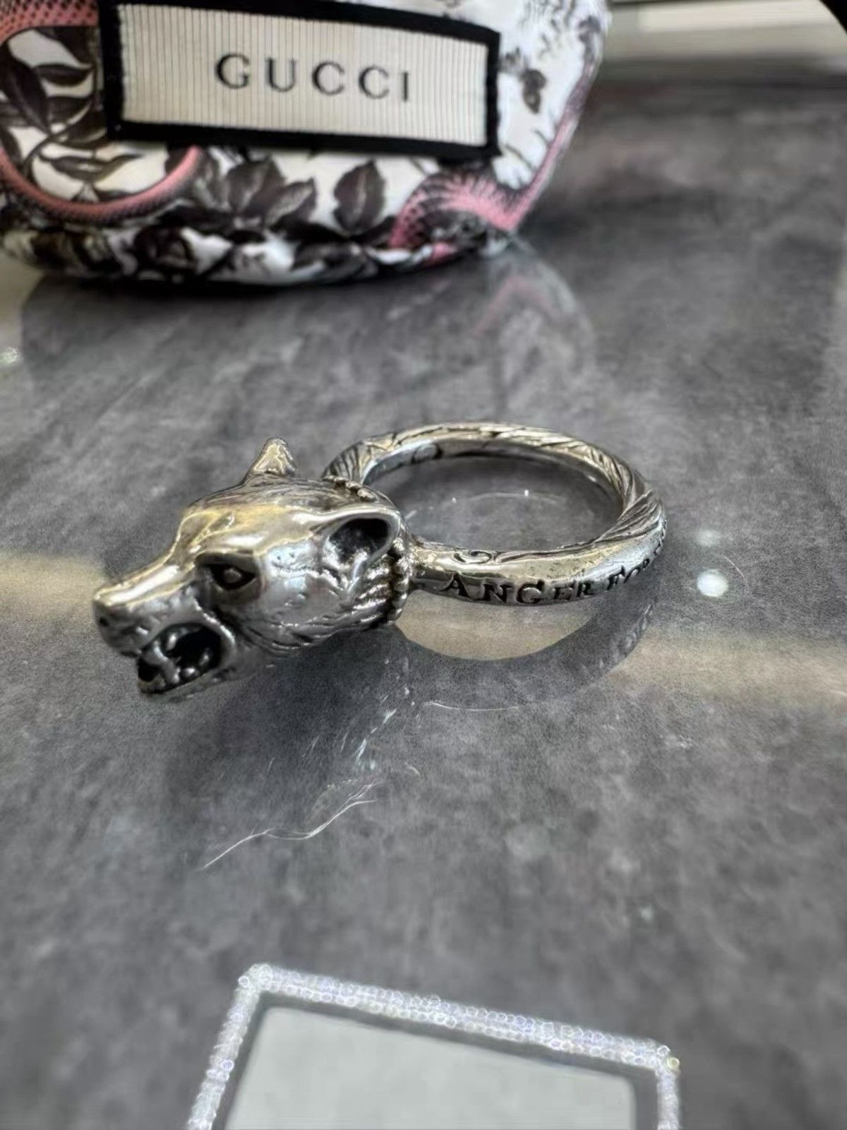 Gucci Anger Forest Wolfskopf-Ring
