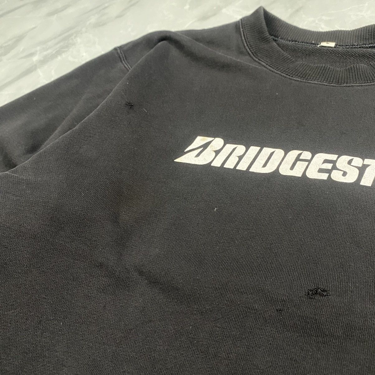 Japanese Brand Vintage Bridgestone Tyre Boxy Distressed Crewneck Size US M / EU 48-50 / 2 - 3 Thumbnail
