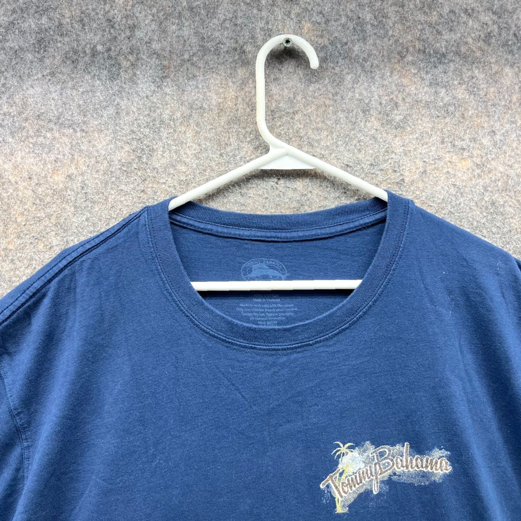 Tommy Bahama Tommy Bahama Shirt Men XXL Adult Blue Navy Casual Tee Crewneck Relax Floral Shirt Size US XXL / EU 58 / 5 - 3 Thumbnail