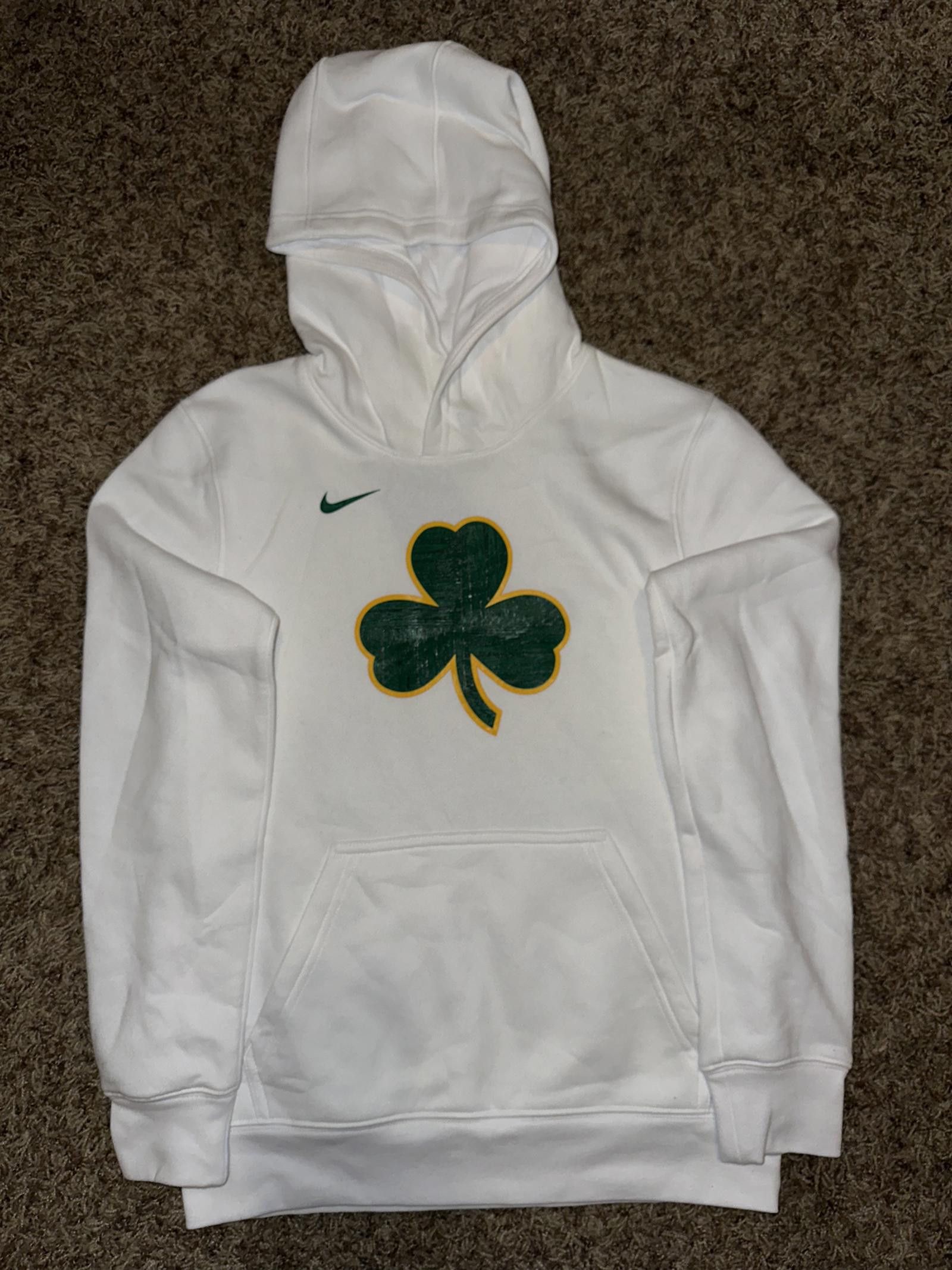 Nike Youth Boston Celtics Nike White 2018/19 City Edition Essential Pullover Hoodie Size US M / EU 48-50 / 2 - 1 Thumbnail