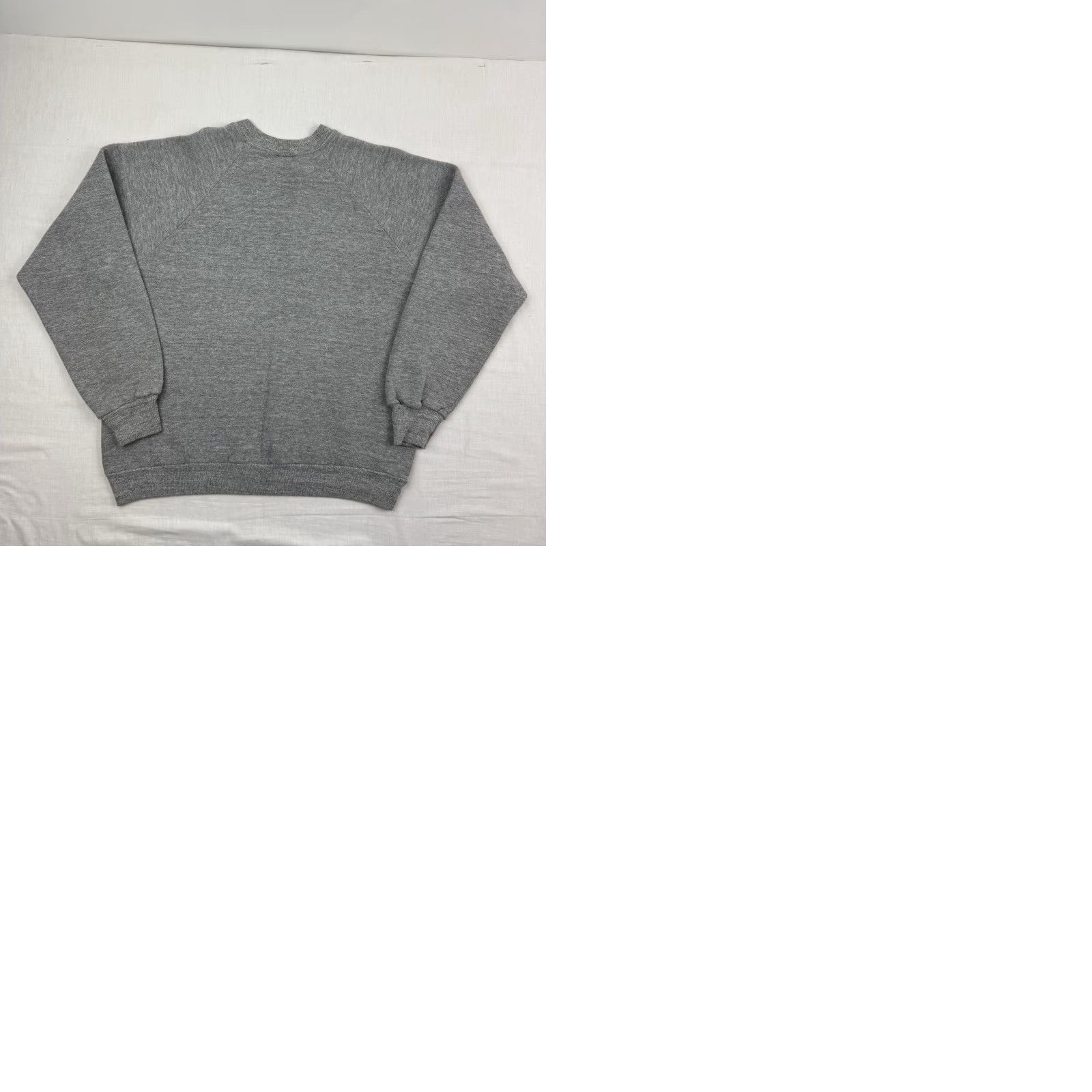 Dickies VINTAGE Dickies Sweatshirt Adult Large Gray USA 80s Raglan Size US L / EU 52-54 / 3 - 9 Thumbnail