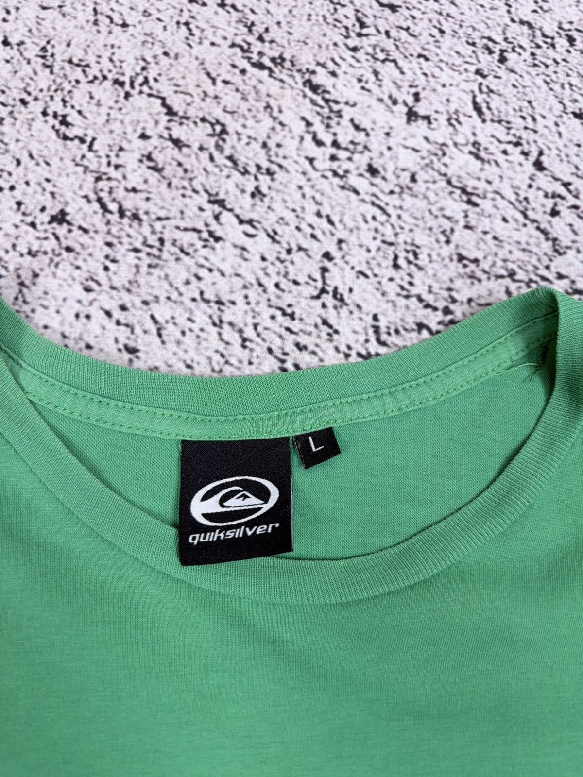 Quiksilver Vintage Quiksilver Logo Green T-Shirt Skater Surf Y2K L Size US L / EU 52-54 / 3 - 6 Thumbnail