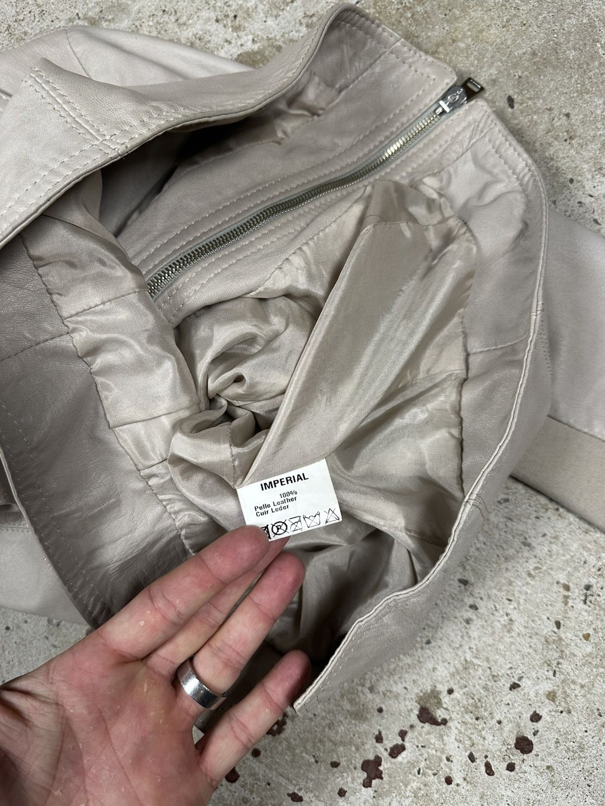 Japanese Brand Vintage Y2K Genuine Leather Beige Asymmetrical Archive Jackt Size US S / EU 44-46 / 1 - 7 Thumbnail