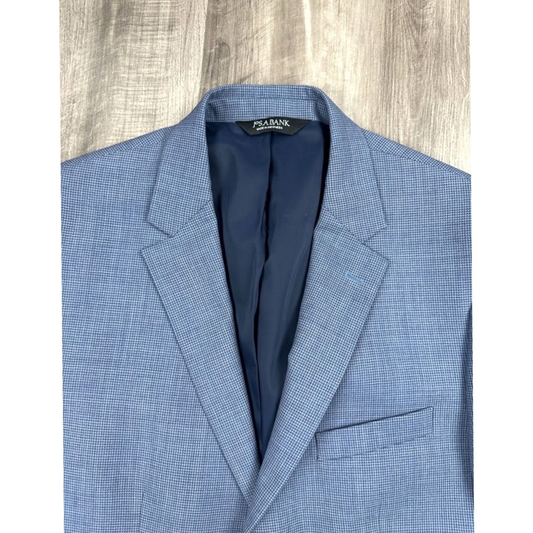 Jos. A. Bank Jos. A. Bank Traveller Tailored Fit Textured Wool Blazer - 42R, Blue, Men, 2 Piece, Blazer, Wool (100%), Regular, 42R, 2 Piece Listing Size 42R - 5 Thumbnail