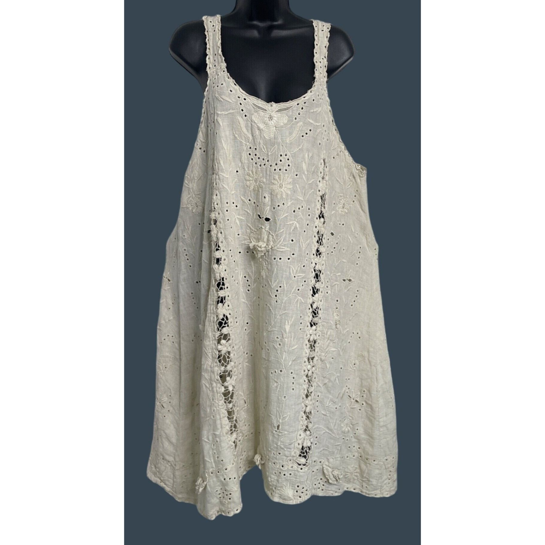 Magnolia Pearl Magnolia Pearl French Linen Coronado Slip with Embroidery an  | Grailed