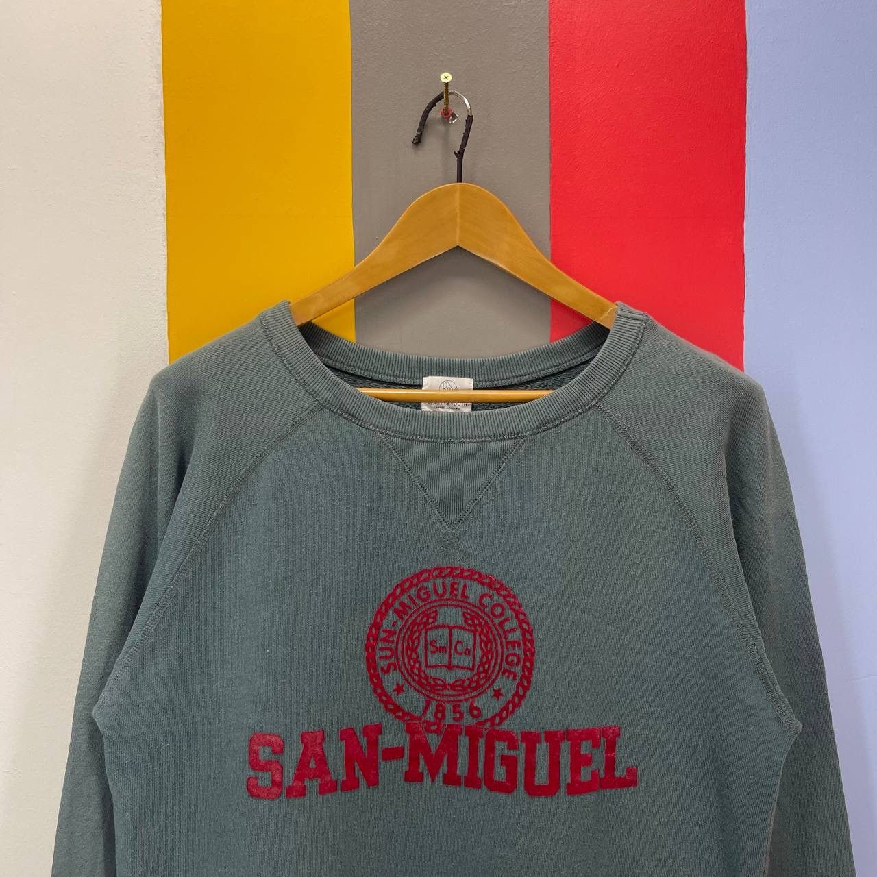 United Arrows SAN MIGUEL COLLEGE Crew Neck Sweatshirt #2646/26 Size XL / US 12-14 / IT 48-50 - 2 Thumbnail