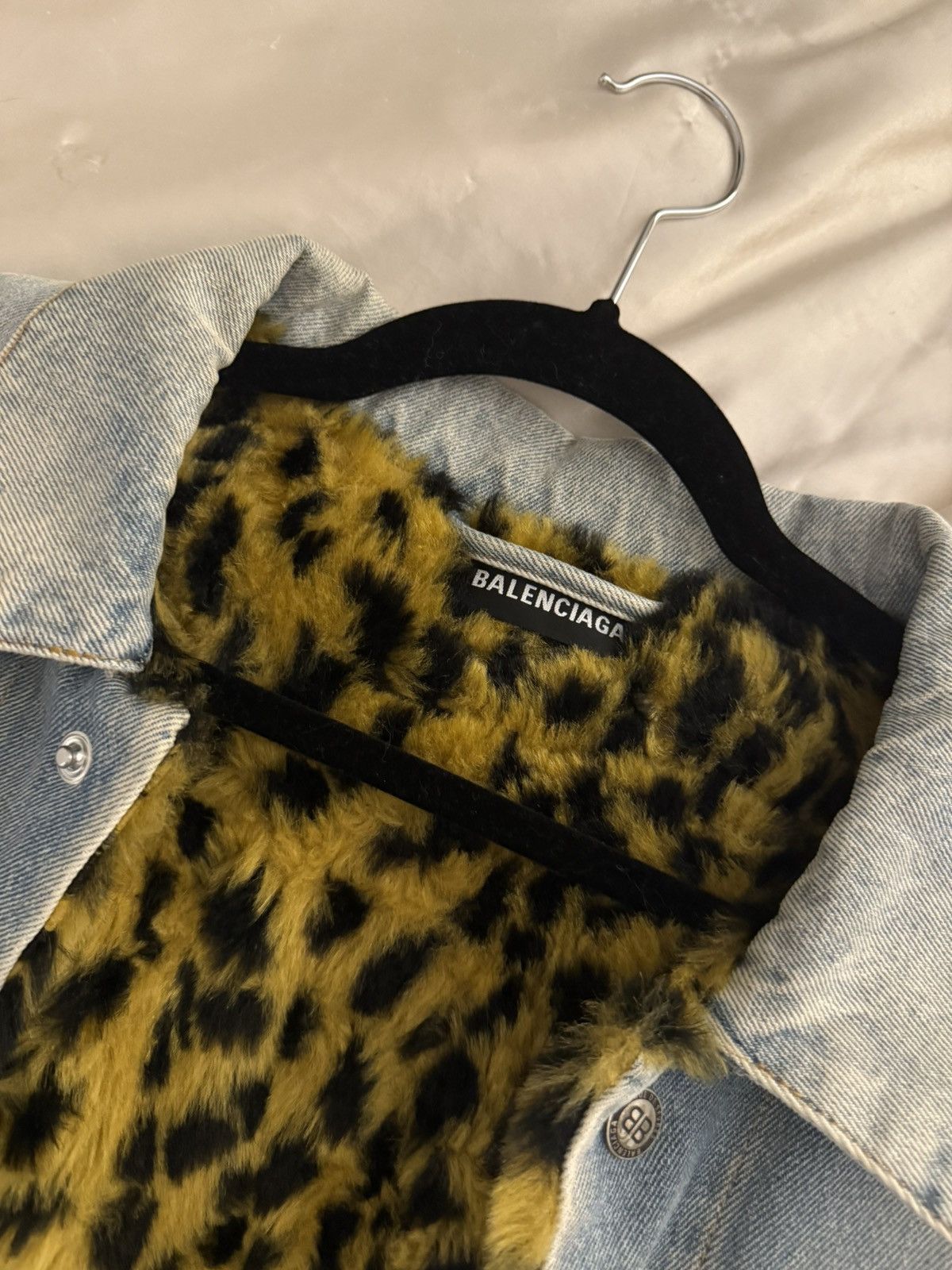 Balenciaga Balenciaga Leopard Jean Jacket Size US S / EU 44-46 / 1 - 6 Thumbnail