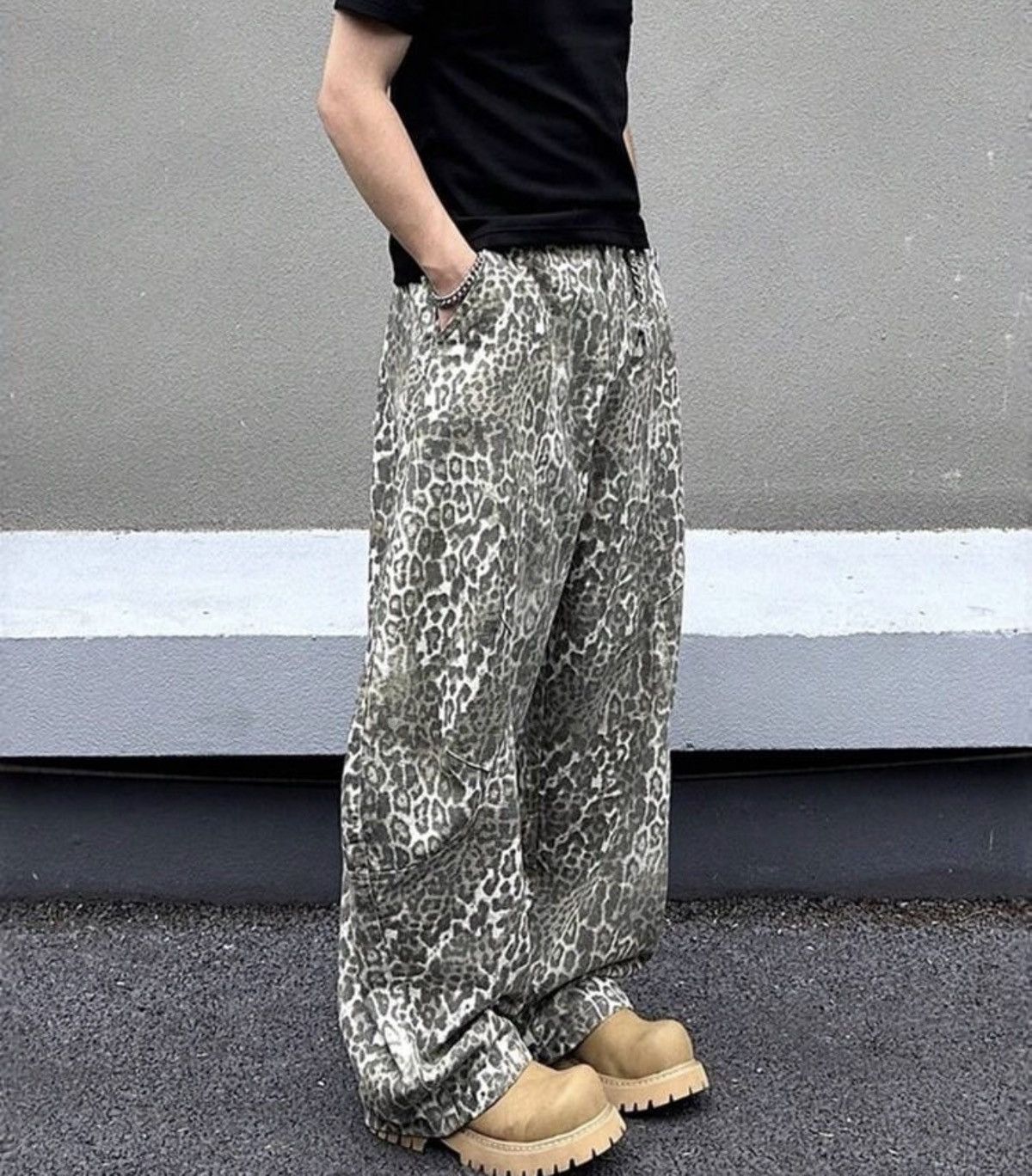 Other Stylish Leopard Print Pants Size US 27 - 3 Thumbnail