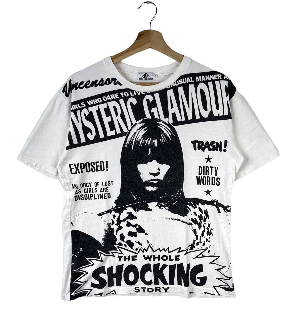 Hysteric Glamour Hysteric Glamour The Whole Shocking Story Fullprint T-Shirt Size US S / EU 44-46 / 1 - 2 Thumbnail