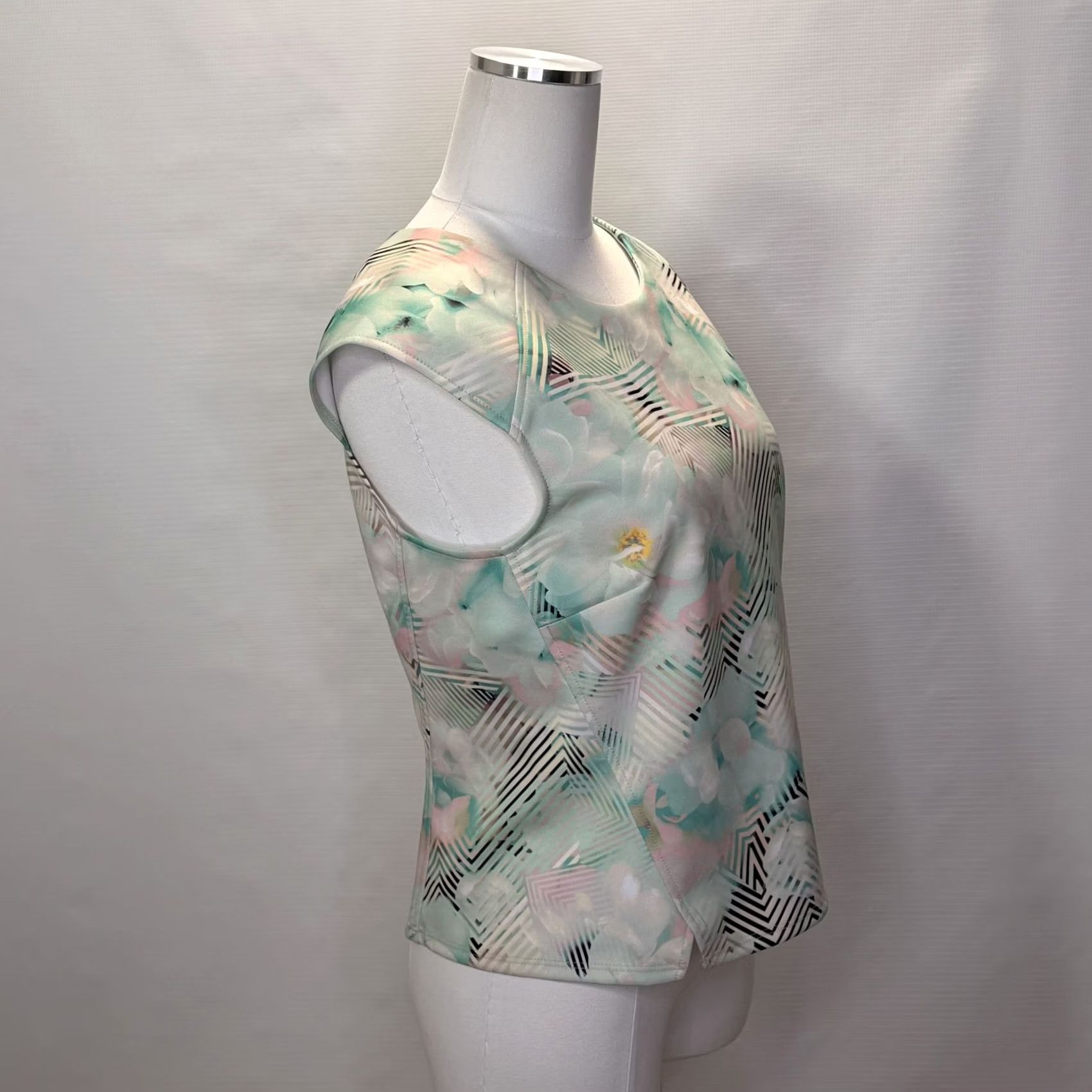 Robert Rodriguez Robert Rodriguez Blouse Womens Medium Green Floral Geometric Zip Sleeveless Top Size M / US 6-8 / IT 42-44 - 2 Thumbnail