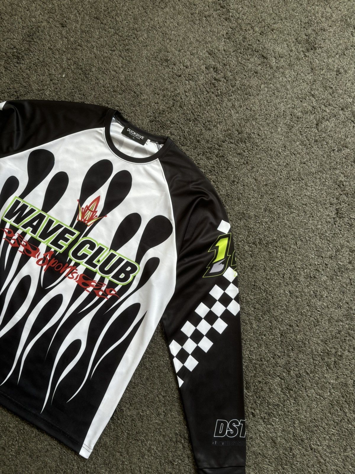 Other Vintage duckdive waveclub racing unisex white black jersey Size US L / EU 52-54 / 3 - 3 Thumbnail