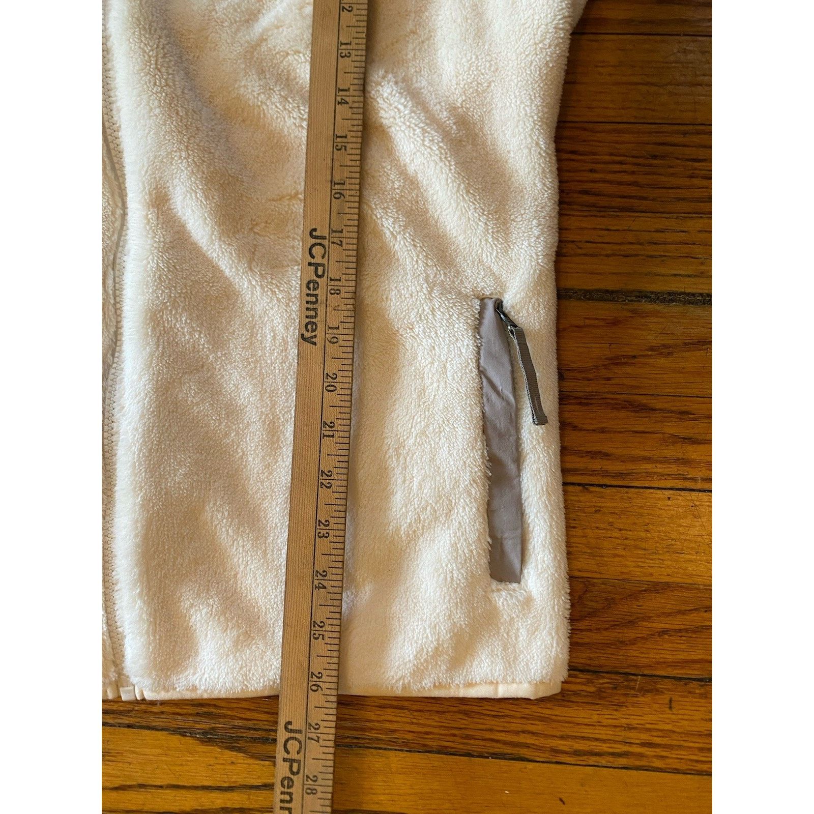 L.L. Bean LL Bean Zip Vest women's hi-pile XL fleece vest in a cream Size XL / US 12-14 / IT 48-50 - 7 Thumbnail