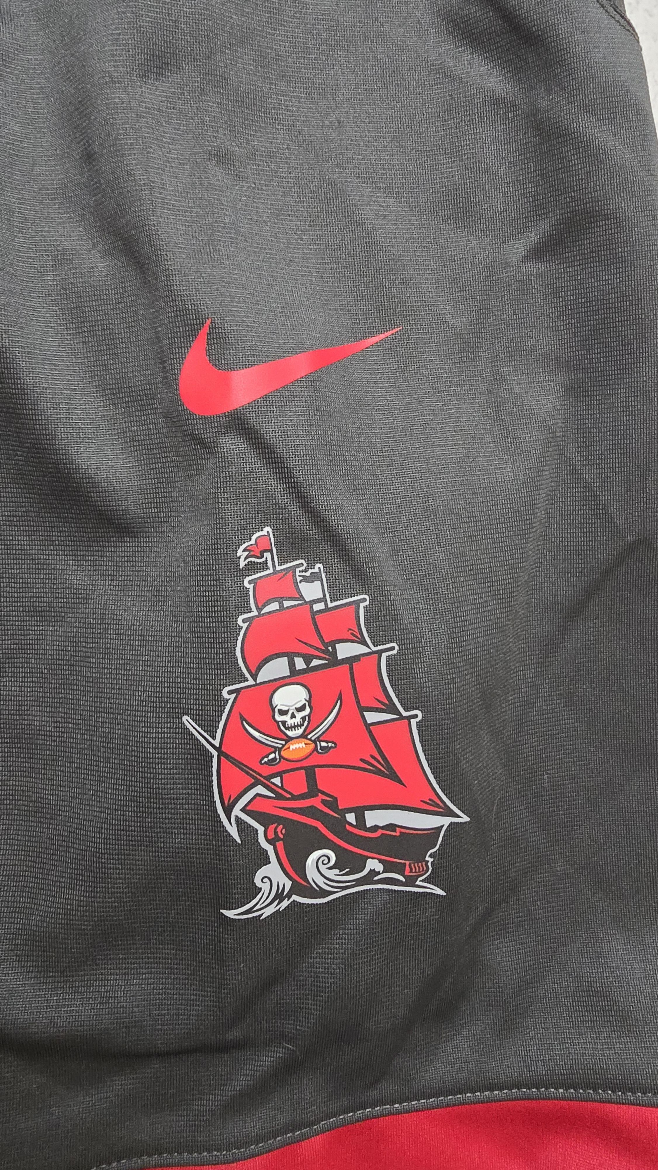 Nike Tampa Bay Buccaneers Mike Evans #13 Pewter Game NFL Jersey Size US XXL / EU 58 / 5 - 6 Thumbnail