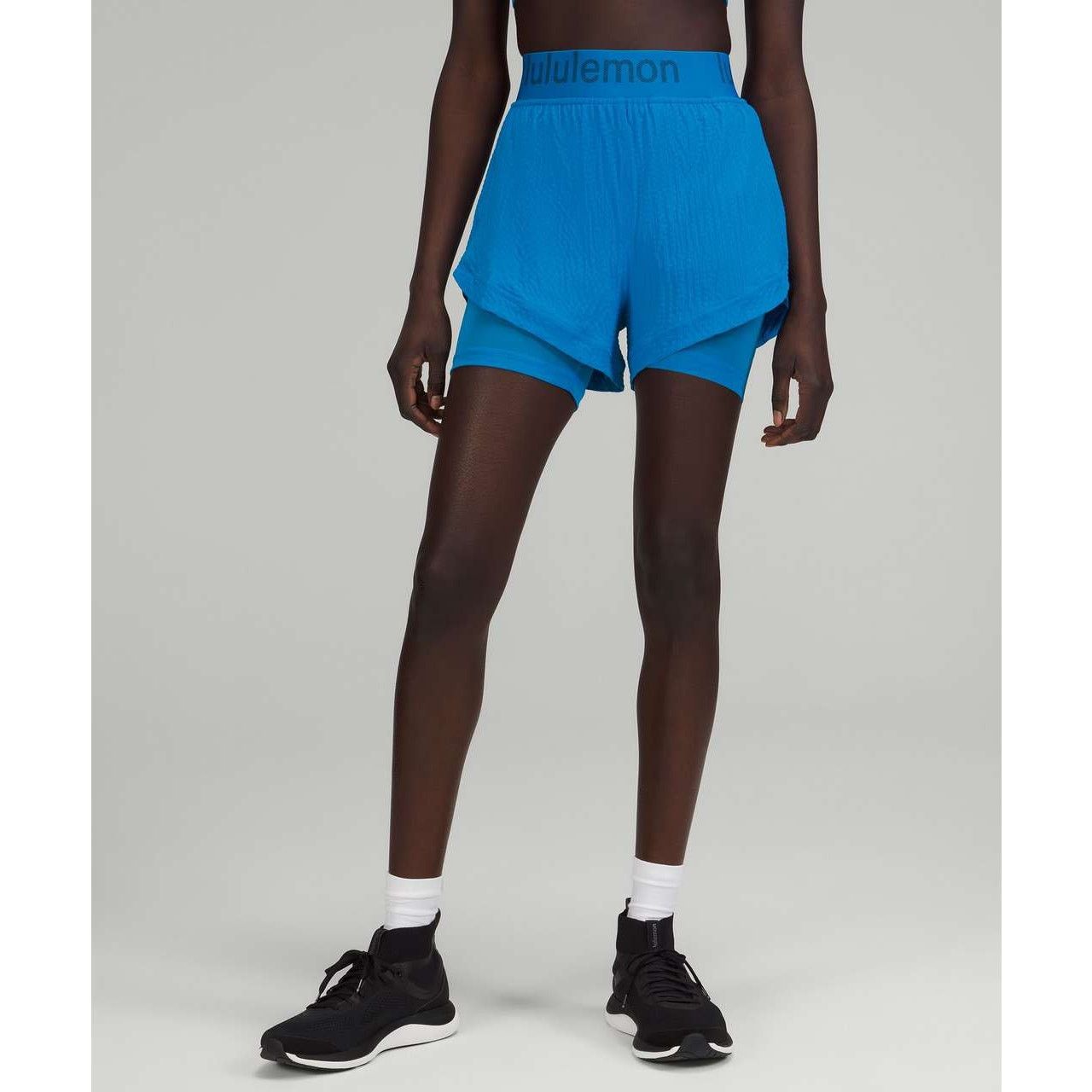 Lululemon Lululemon Blue Crinkle High Rise Short Size 4 Women's Lined Size 27" / US 4 / IT 40 - 3 Thumbnail