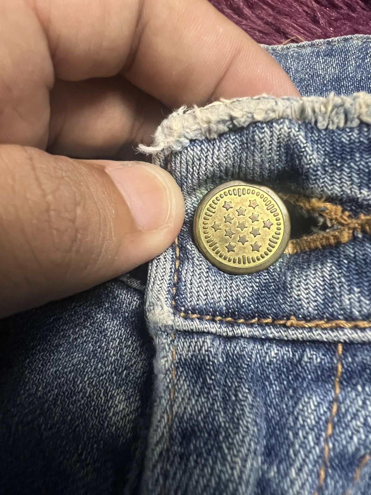 Japanese Brand Japanese Denim Straight Leg Jeans with Distressed Knees (47) Size 27" / US 4 / IT 40 - 7 Thumbnail