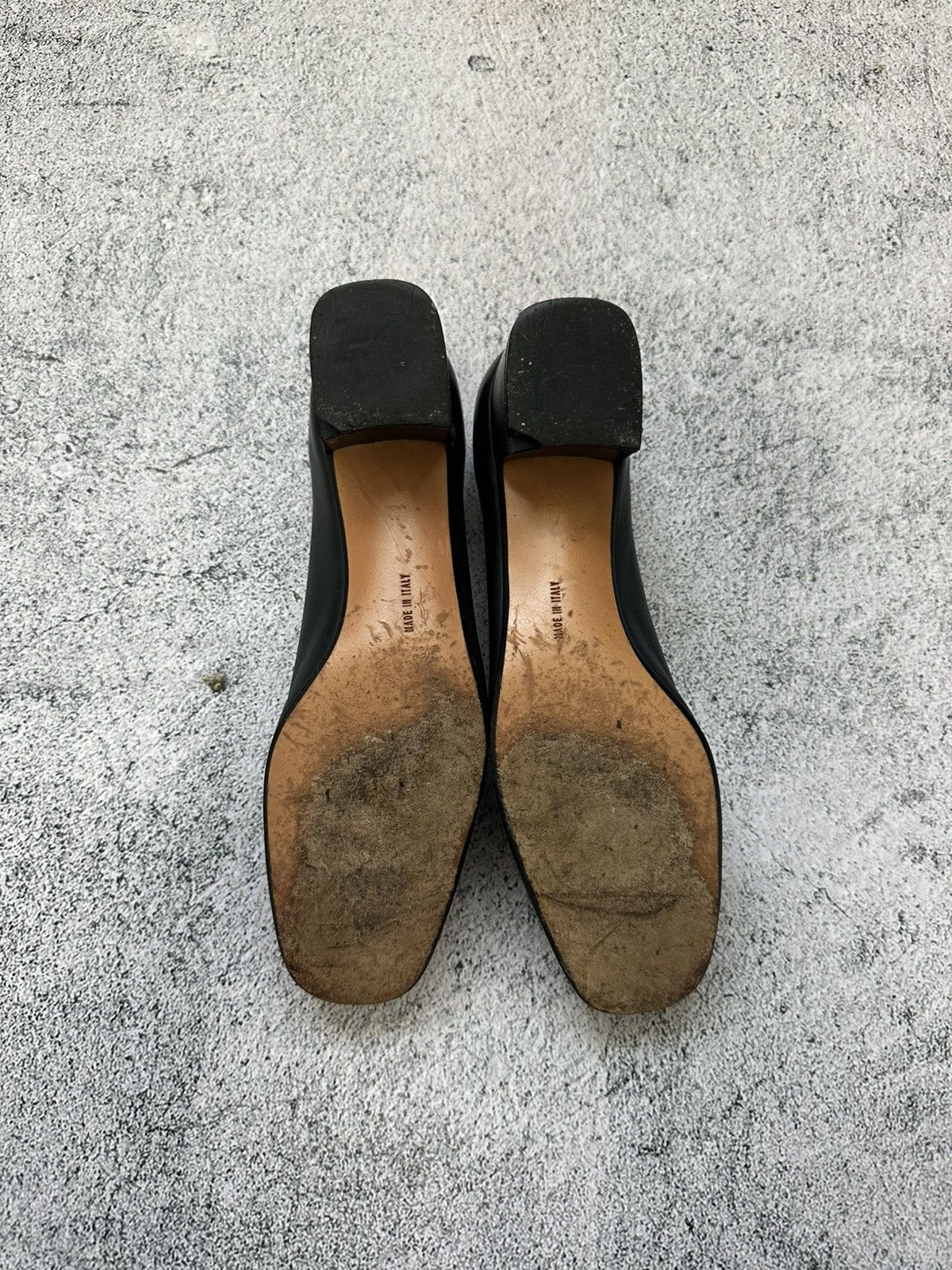 Salvatore Ferragamo Salvatore Ferragamo Leater Heels Golden Buckle Size US 5.5 / IT 35.5 - 6 Thumbnail