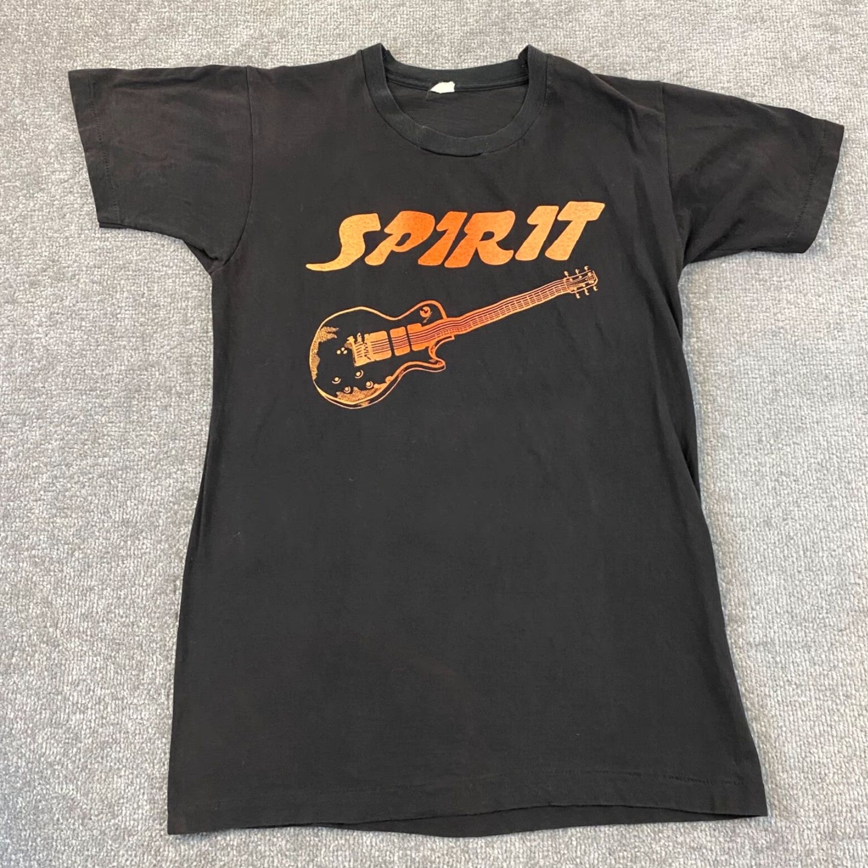 ESPIRIT VINTAGE Spirit Live Shirt Mens Small Black Guitar Sold Out Graphic Tee 90s 80s Size US S / EU 44-46 / 1 - 2 Thumbnail