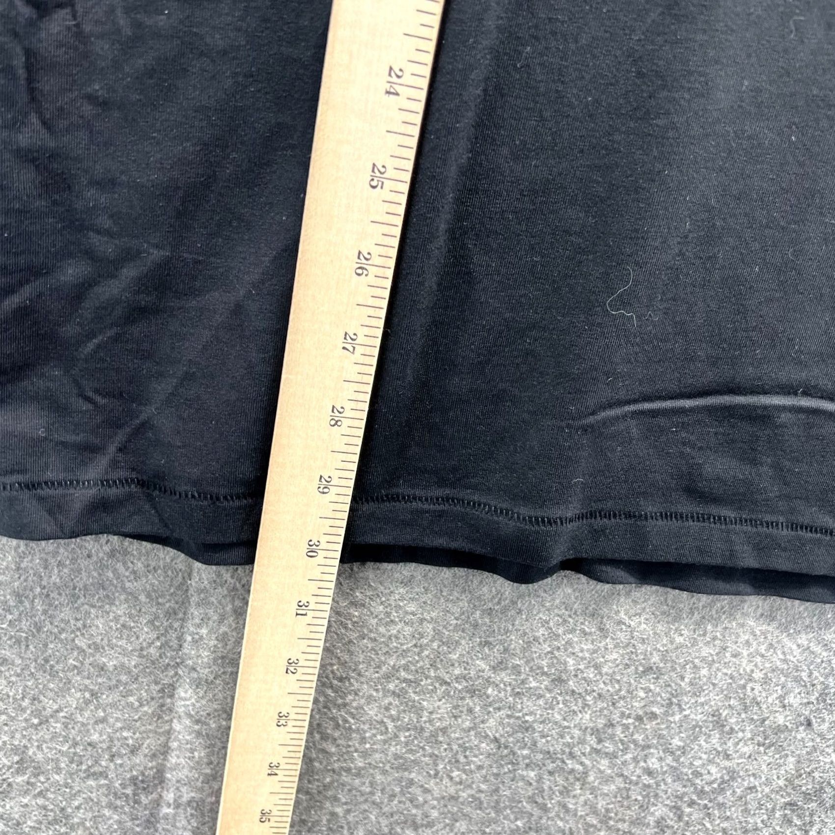 Vintage Tahari Shirt Mens XL Black V-Neck Cotton Tee Short Sleeve T-Shirt Regular Fit Casual Size US XL / EU 56 / 4 - 6 Thumbnail