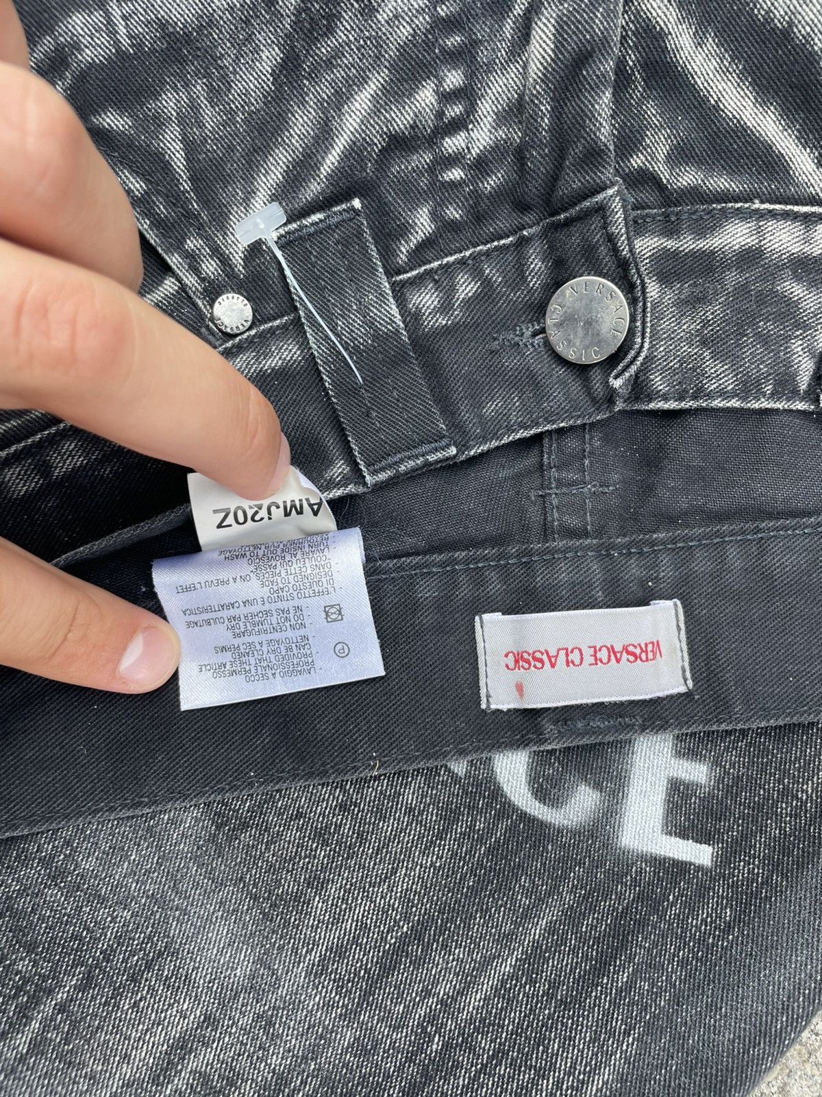 Versace Versace VJC cold desert chrome Barocco printed jeans distres Size US 34 / EU 50 - 7 Thumbnail