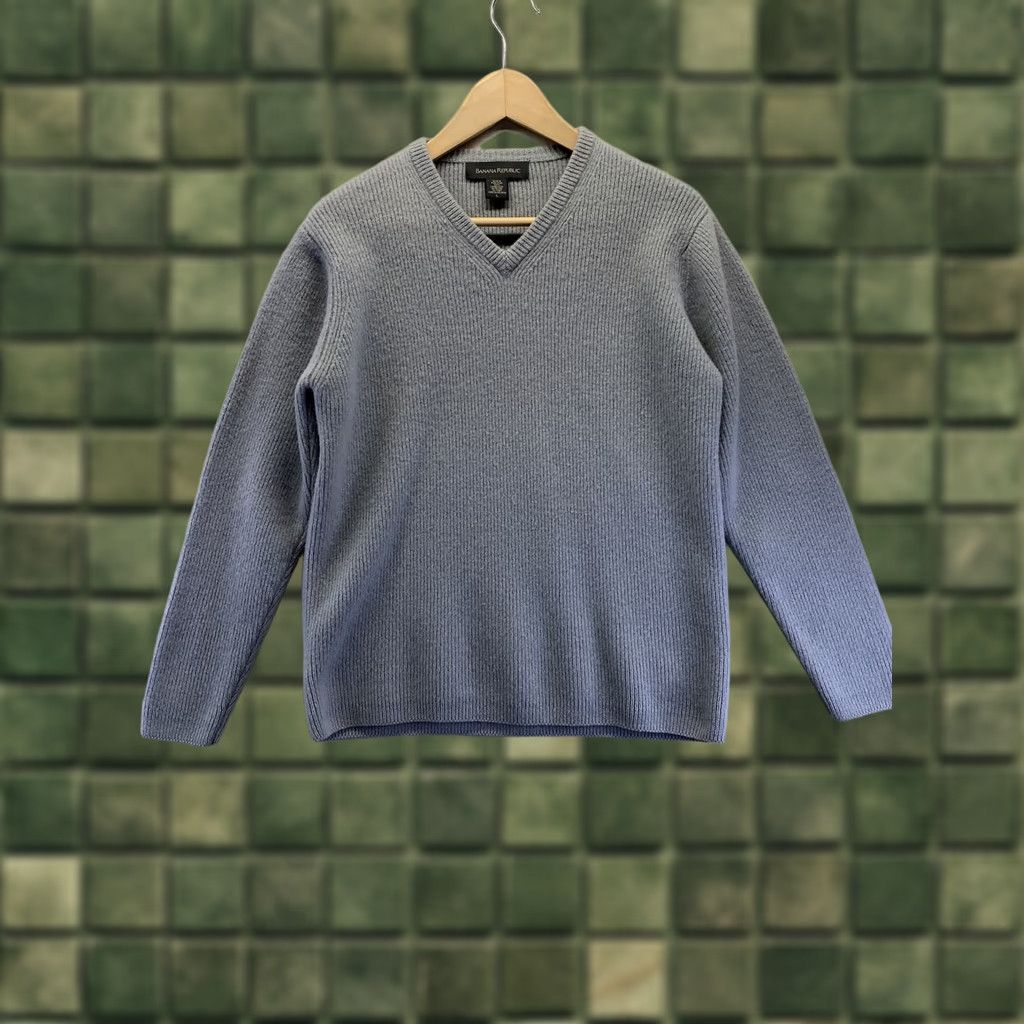 Banana Republic VINTAGE Banana Republic Womens Gray Ribbed 100% Lambswool V Neck Sweater SZ L-5326 Size L / US 10 / IT 46 - 1 Thumbnail