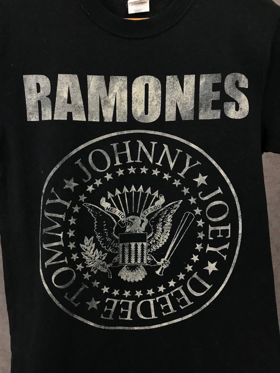 Band Tees × Vintage Ramones vintage rock band overprinted tee Size US S / EU 44-46 / 1 - 4 Thumbnail