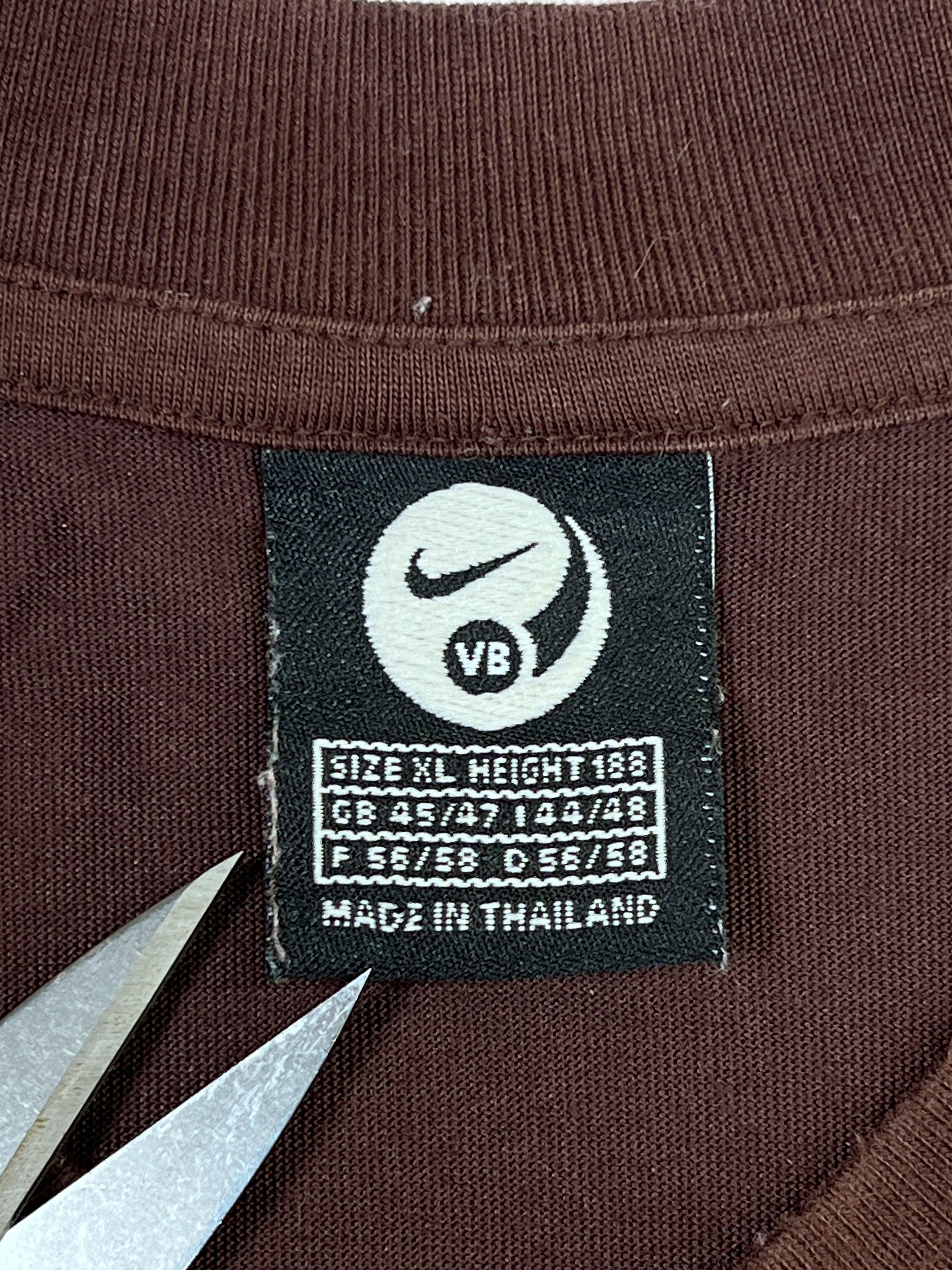 Nike × Sports Specialties × Vintage Nike VB T-Shirt Volleyball Swoosh Logo Size US XL / EU 56 / 4 - 6 Thumbnail