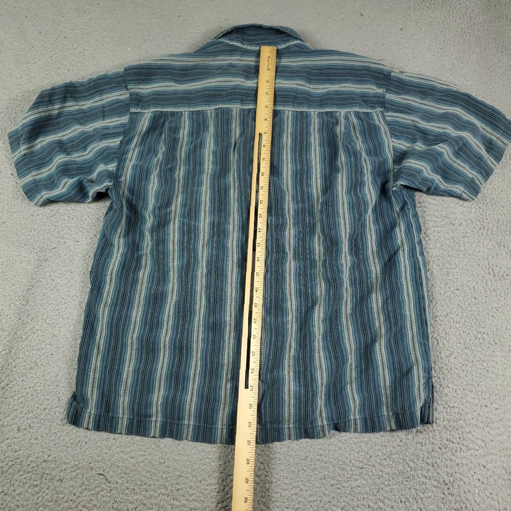 Tommy Bahama Tommy Bahama Hawaiian Shirt Mens Large Blue Striped Button-Up Short Sleeve Silk Size US L / EU 52-54 / 3 - 3 Thumbnail