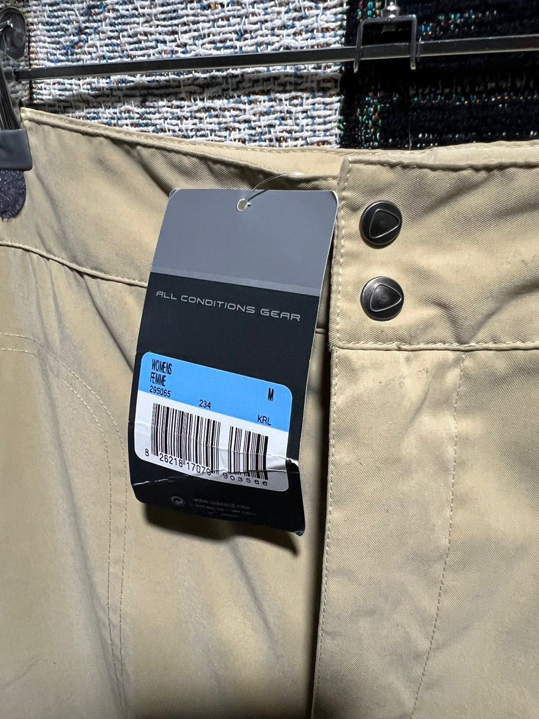 Nike ACG (SOLD OUT)Nike ACG Convertible Skirt Size 28" / US 6 / IT 42 - 5 Thumbnail