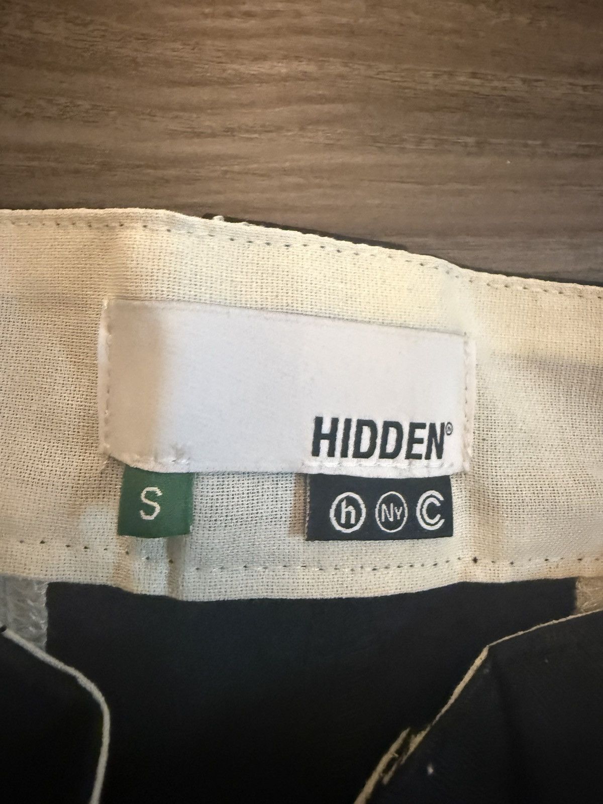 HIDDEN Hidden NY Tailored Shorts Black Herringbone – Size S Size US 30 / EU 46 - 2 Thumbnail