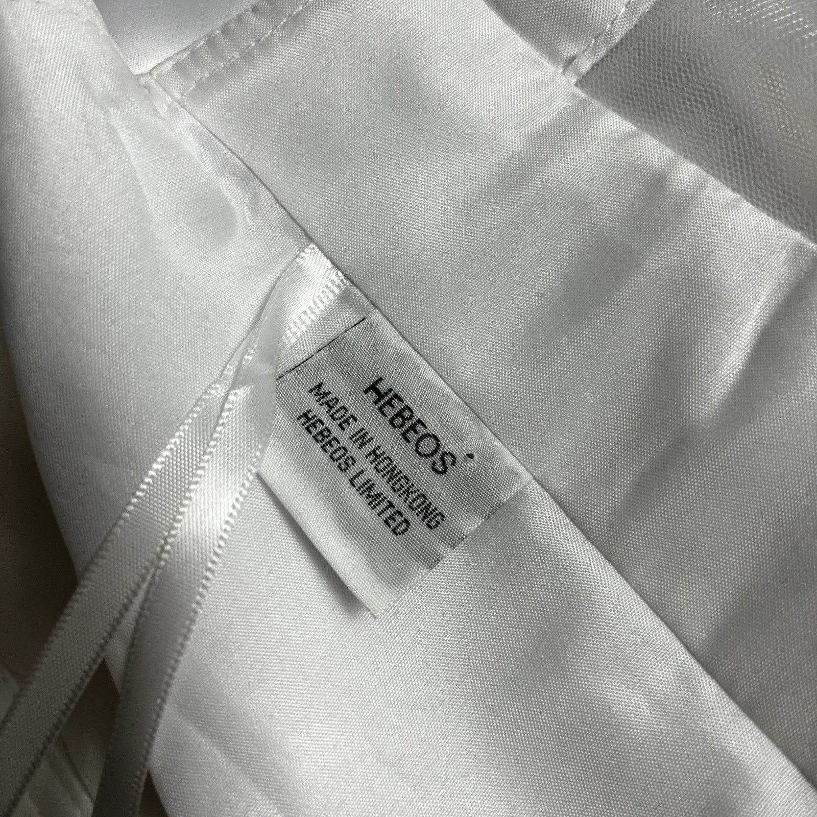 Other Wedding Dress Hebeos White Satin Gown Buttoned Back NWT Size M / US 6-8 / IT 42-44 - 7 Thumbnail