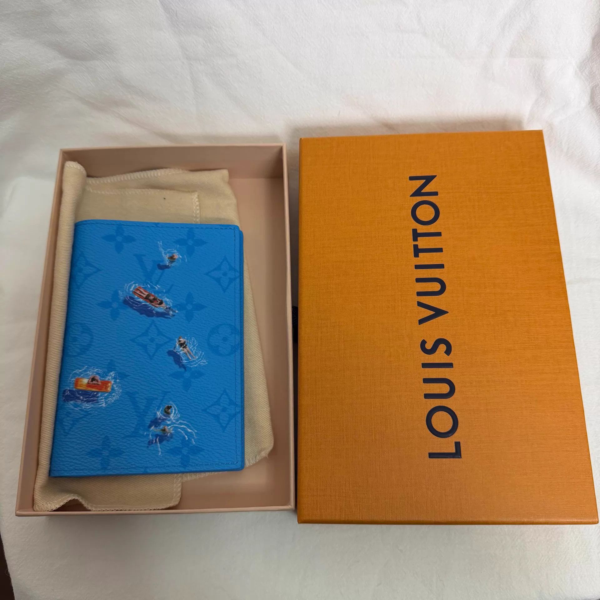 Louis Vuitton LOUIS VUITTON Colored Monogram Double Fold Card Holder Blue Size ONE SIZE - 6 Thumbnail