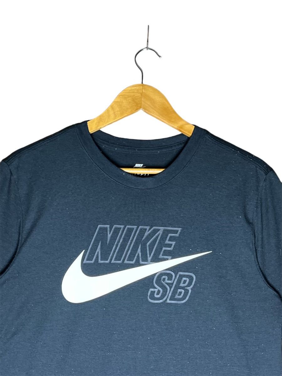 Nike × Vintage Vintage Nike SB Swoosh Tee Size US S / EU 44-46 / 1 - 4 Thumbnail