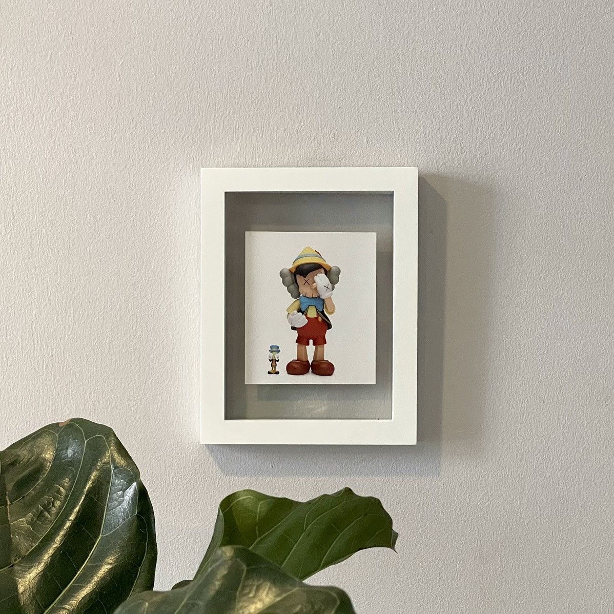 Kaws Kaws Pinocchio & Jiminy Cricket Vinyl Figure Poster Size ONE SIZE - 2 Thumbnail