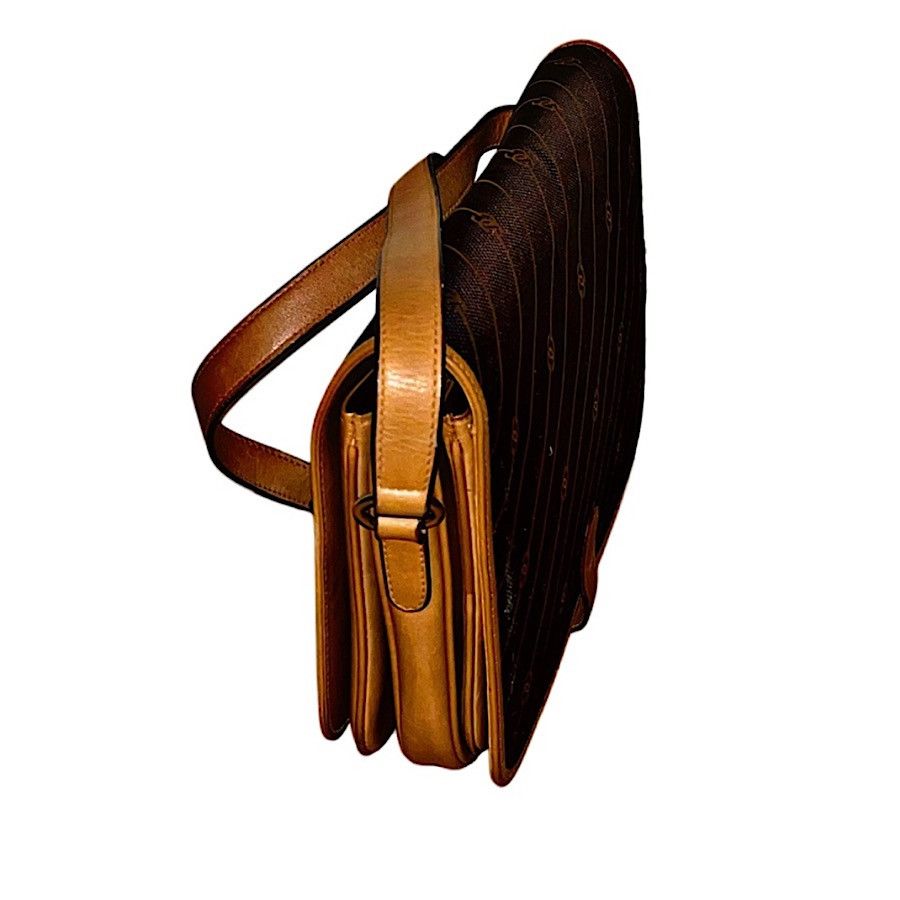 Gucci Authentic Vintage Gucci Striped GG Ring Clasp Crossbody Bag Size ONE SIZE - 6 Thumbnail