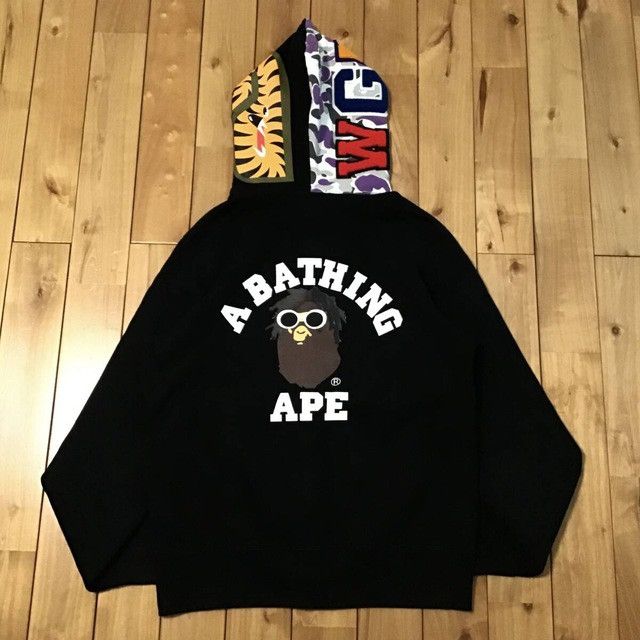 Bape × Wiz Khalifa Wiz Khalifa × BAPE camo NYC Shark full zip hoodie APE Size US M / EU 48-50 / 2 - 3 Thumbnail