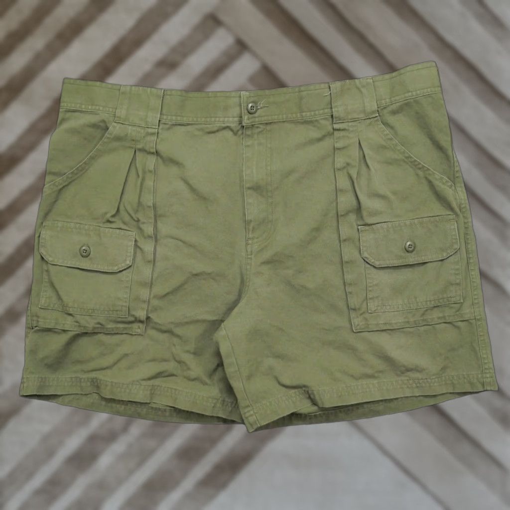 Vintage Cabela's Shorts Mens Medium Green Canvas Outdoors Military - Casual, 42 Inseam 6 in, Cotton, Flat Front, Pockets, Chino, Classic Fit, Summer, Men Size US 42 / EU 58 - 1 Thumbnail